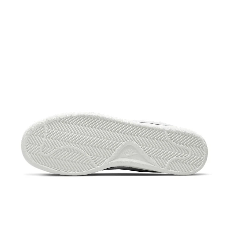NikeCourt Royale - 749747-010 - 2
