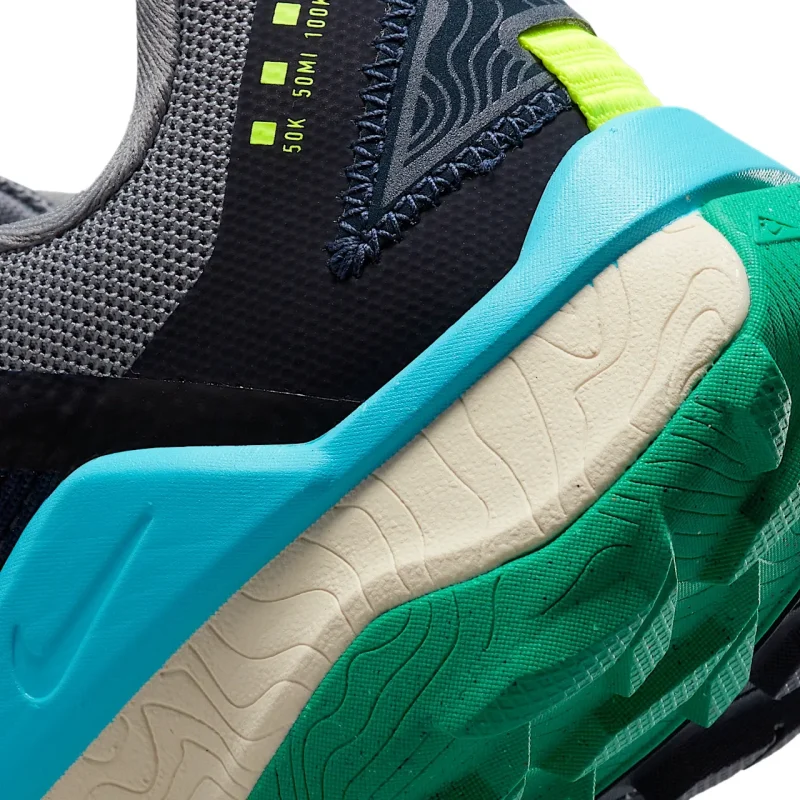 Nike Wildhorse 8 - DR2689-400 - 8