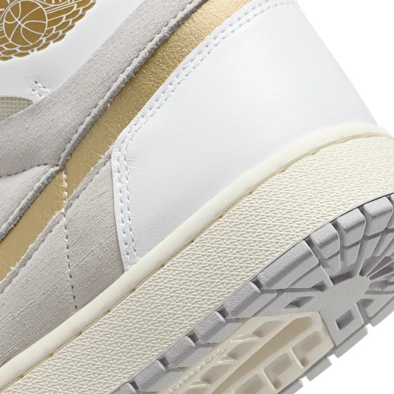 Air Jordan 1 Zoom CMFT 2 - DV1307-107 - 8
