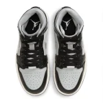 Air Jordan 1 Mid SE - FB9892-002 - 4