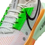Nike Zegama Trail 2 - FD5190-100 - 7