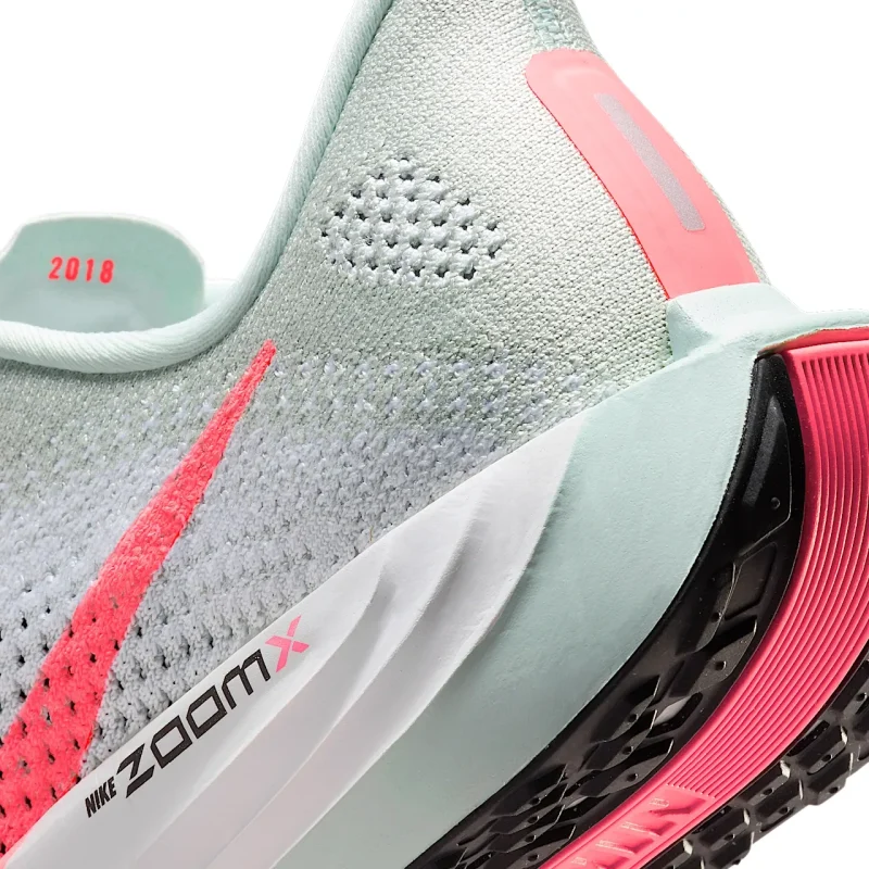Nike Pegasus Plus - FQ7261-001 - 8
