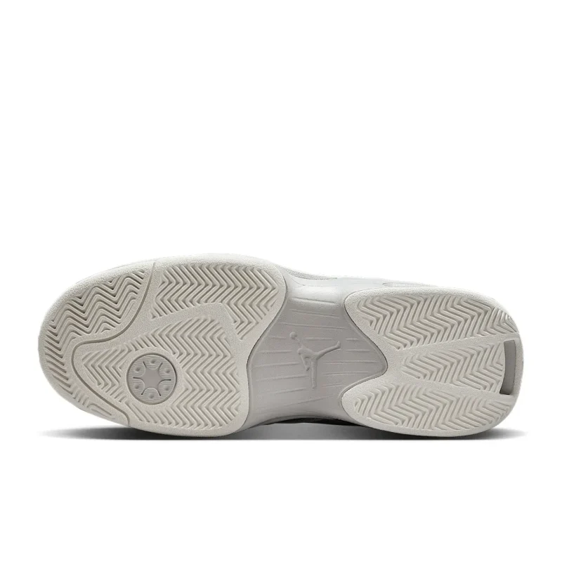 Jordan Max Aura 6 - FQ7943-101 - 2