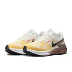 Nike Structure 25 - DJ7884-110 - 5