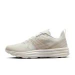 Nike Lunar Roam - DV2440-100 - 1