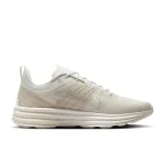Nike Lunar Roam - DV2440-100 - 3