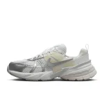 Nike V2K Run - FD0736-104 - 1