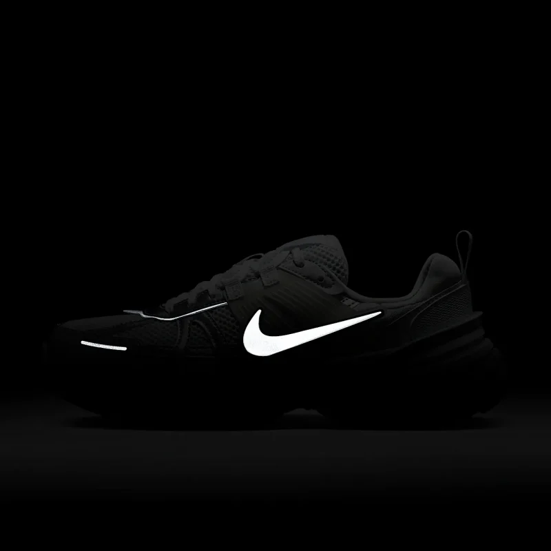 Nike V2K Run - FD0736-104 - 11