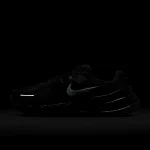 Nike V2K Run - HQ1582-001 - 9