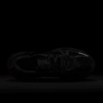 Nike V2K Run - HQ4046-001 - 9