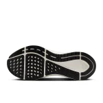 Nike Structure 25 - HV5222-100 - 2