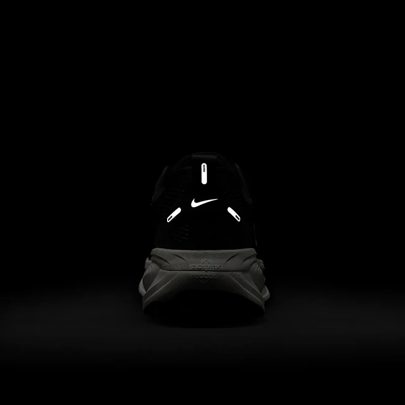 Nike Vomero 18 - HM6804-005 - 9