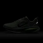 Nike Vomero 18 - HM6804-107 - 10