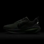 Nike Vomero 18 - HM6804-107 - 11