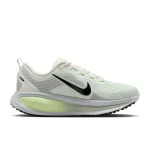 Nike Vomero 18 - HM6804-107 - 3