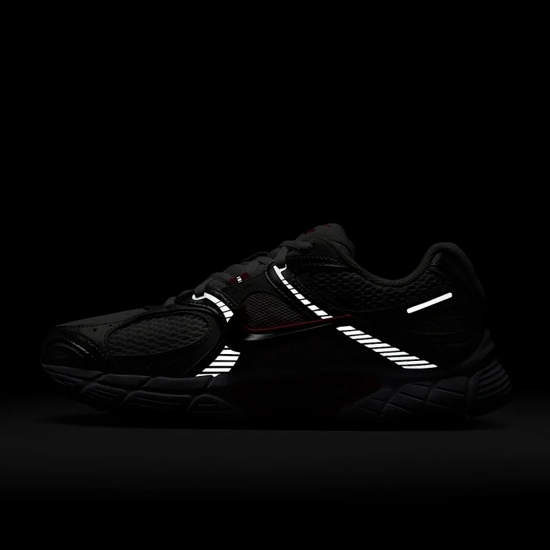 Nike V5 RNR - HQ7901-100 - 12