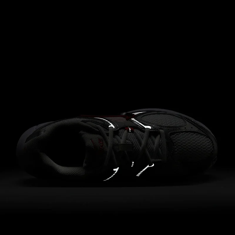 Nike V5 RNR - HQ7901-100 - 9