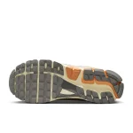 Nike Zoom Vomero 5 - IB7469-030 - 2