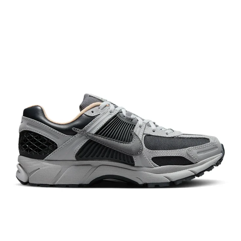 Nike Zoom Vomero 5 - تصویر 3