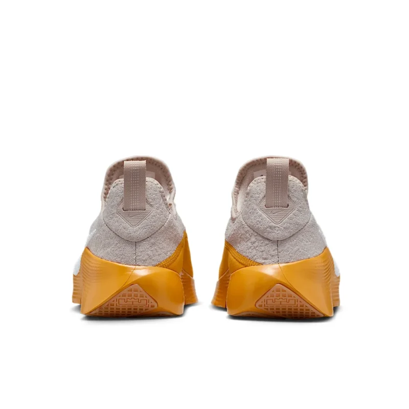 LeBron TR 1 - تصویر 6