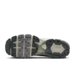 Nike Air Max Moto 2K - تصویر 2