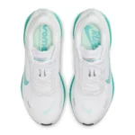Nike Vomero Plus - تصویر 4
