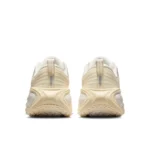 Nike Vomero Plus - تصویر 6