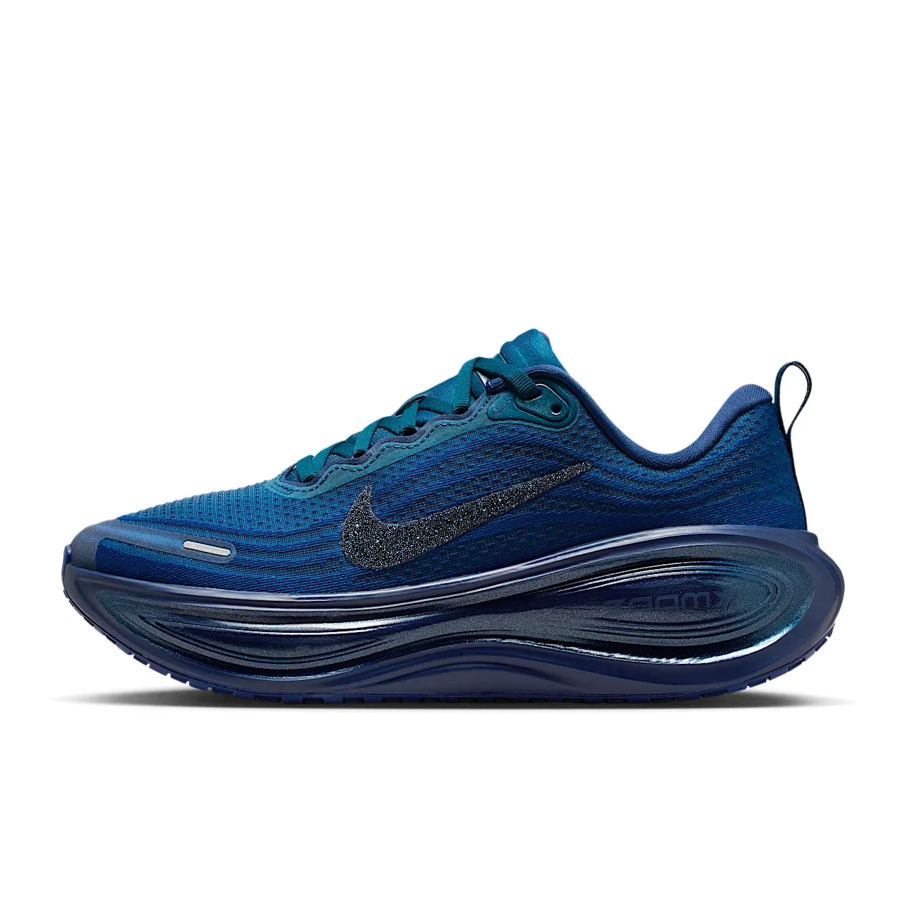 im7389-499-nike-vomero-plus-with-swarovski-crystals-1 Nike Vomero Plus With Swarovski® Crystals - تصویر 1