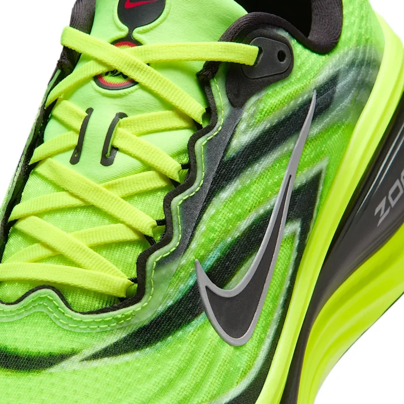 Nike Vomero Plus SE - تصویر 7