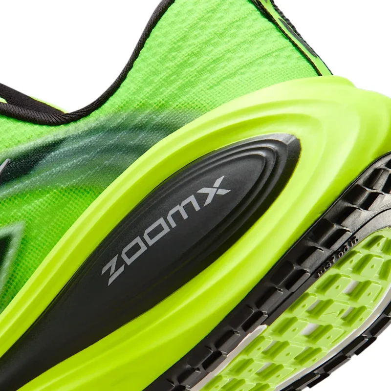 Nike Vomero Plus SE - تصویر 8